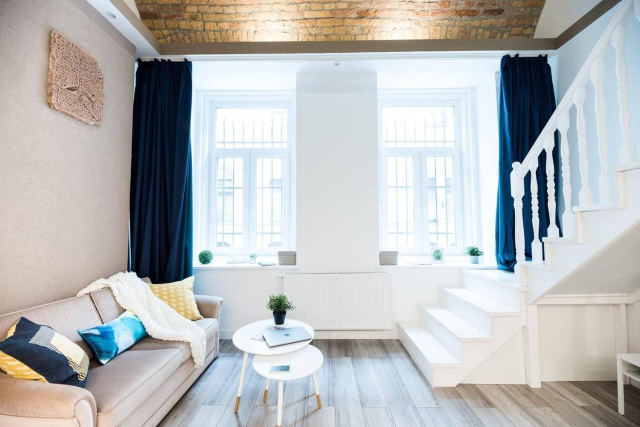 Newly Refurbished Home At Superb Location 布达佩斯 外观 照片