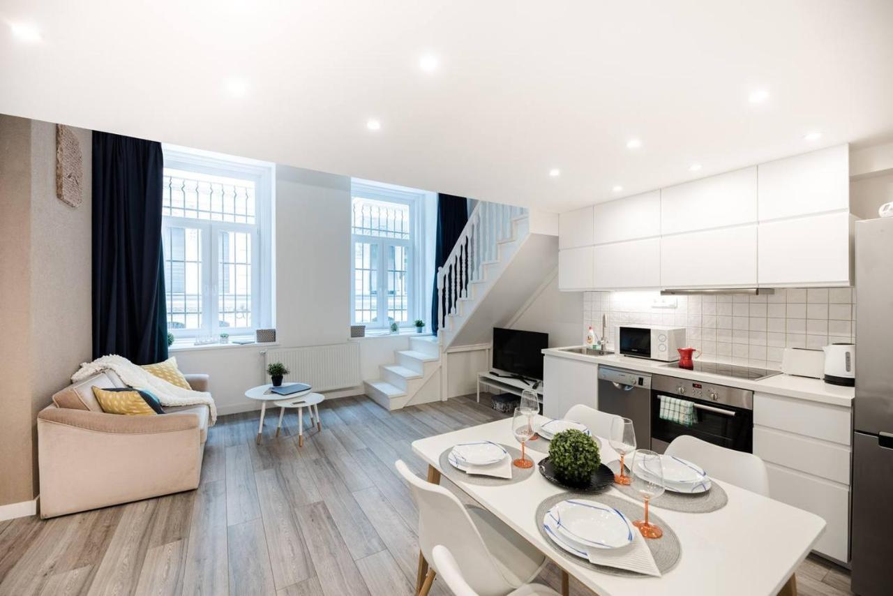 Newly Refurbished Home At Superb Location 布达佩斯 外观 照片